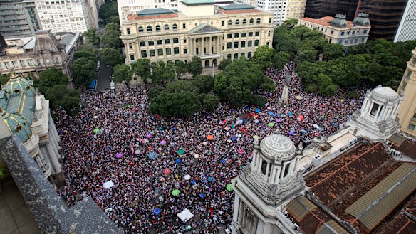 People protest against leading presidential candidate Jair Bolsonaro, at Cinelandia Square in Rio de Janeiro on Saturday.
