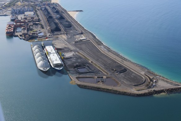 Squadron Energy’s LNG terminal is striving to lock in long-term supply deals with customers.