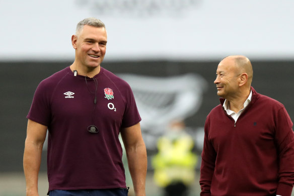 Jason Ryles (right) and Eddie Jones together during their time with English rugby in 2020.
