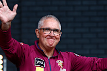 Retiring Lions coach Chris Fagan turns to Carlton. 