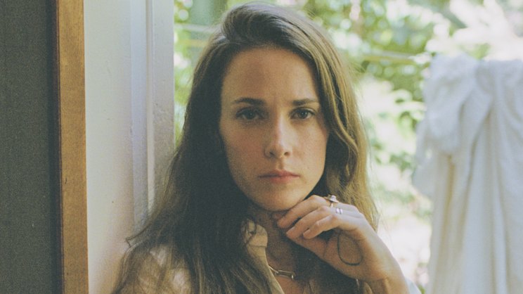 smh.com.au - Jane Rocca - 'I chose the bigger world': Musician Emma Louise reflects on men, music and heartbreak