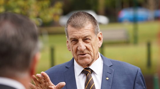 Hawthorn president Jeff Kennett demanded the AFL share its financial records with clubs.