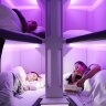 新西兰航空公司的双层床在空中。
