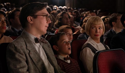 Paul Dano, Mateo Zoryan Francis-DeFord, who plays young Sammy Fabelman, and Michelle Williams in The Fabelmans.