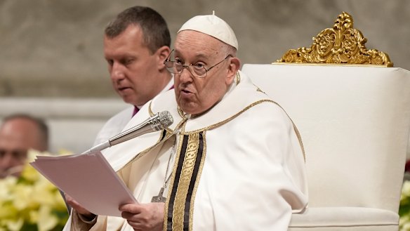 Pope Francis included the “commercialisation” of pregnancy in an annual speech listing the threats to global peace and human dignity.