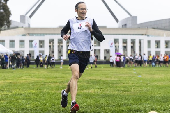 Competition Minister Andrew Leigh wants businesses to follow the lead of Australia’s sports stars and be “dynamic and competitive” on the world stage.