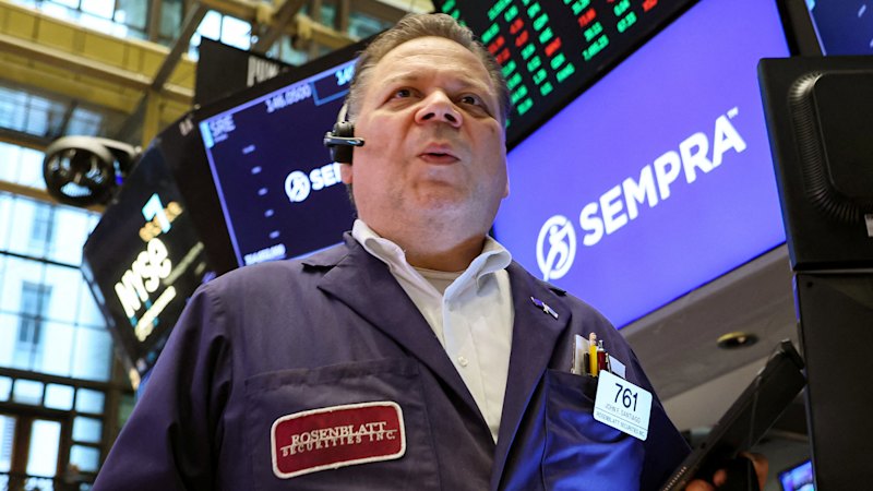 ASX set to slide, Wall Street mixed; Boeing signs $150b deal with Qatar