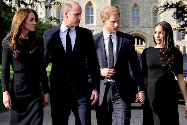 Catherine, Princess of Wales, Prince William, Prince of Wales, Prince Harry, Duke of Sussex, and Meghan, Duchess of Sussex on the long Walk at Windsor Castle arrive to view flowers and tributes to HM Queen Elizabeth on September 10, 2022 in Windsor, England. Crowds have gathered and tributes left at the gates of Windsor Castle to Queen Elizabeth II, who died at Balmoral Castle on 8 September, 2022. (Photo by Chris Jackson - WPA Pool/Getty Images)