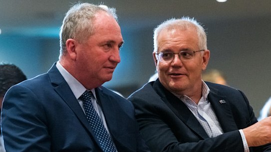 Barnaby Joyce and Scott Morrison campaigning together.