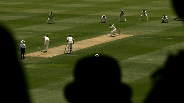 The start of the 2005 Boxing Day Test was delayed by an hour.