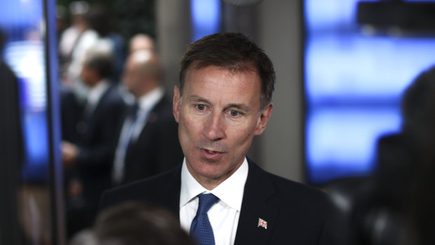 "Unacceptable": British Foreign Secretary Jeremy Hunt says he wants to resolve the matter diplomatically.