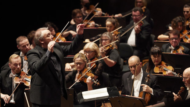 Conductor Jaime Martin leads the Melbourne Symphony Orchestra in their 2022 season finale gala, <I>Bolero</I>!
