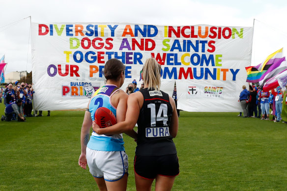 Bulldogs and St Kilda captains Ellie Blackburn and Hannah Priest mark Pride round.