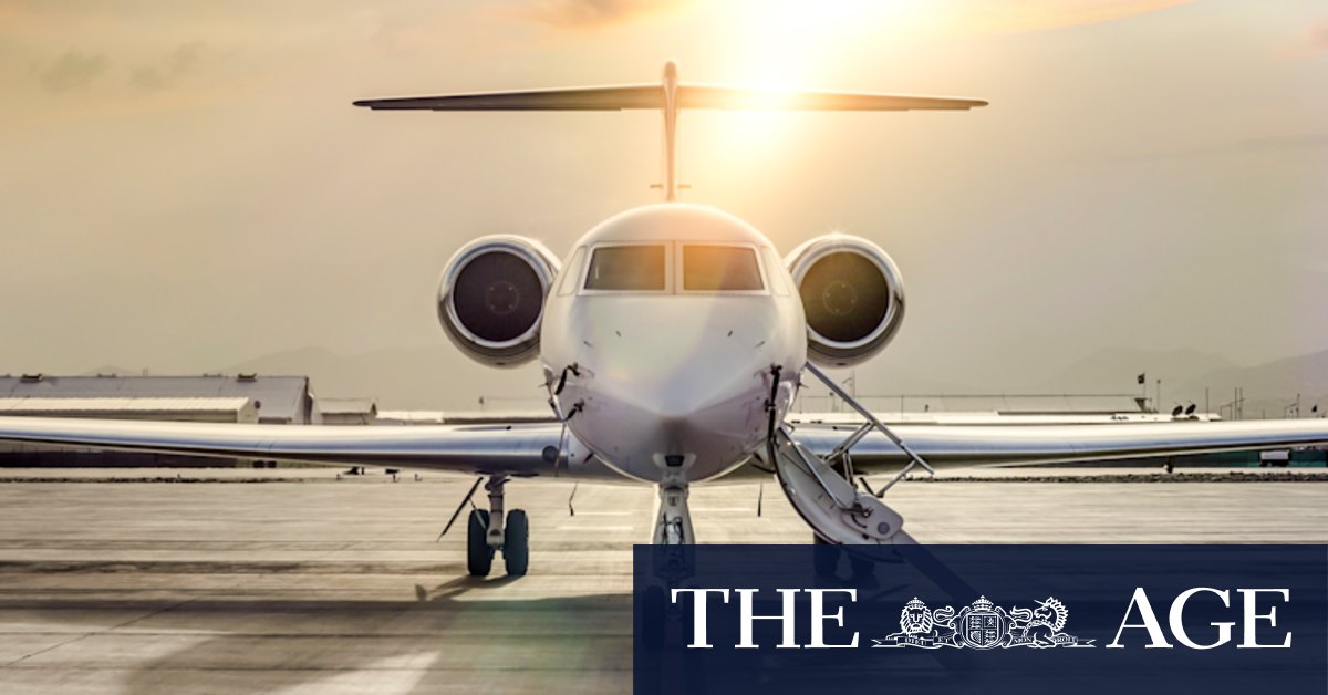 The 'ghost planes' secretly jetting Putin's oligarchs around the world - Vimarsana News