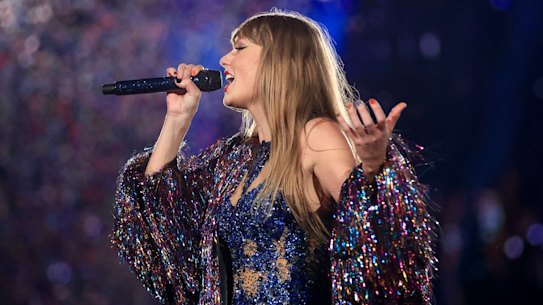 Taylor Swift fans are scrambling for new accommodation after being left high and dry by Airbnb hosts.