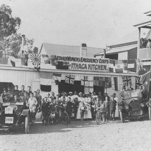 Members of the Women's Emergency Corps at Ithaca, the modern Brisbane suburb of Red Hill