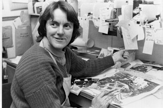 Vivienne Binns working as an artist-in-community in Blacktown in 1980. 