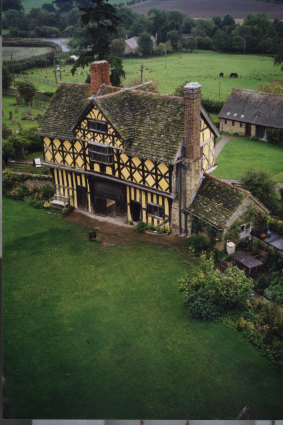 English Heritage had acquired Stokesay Castle upon Jewell’s death. 