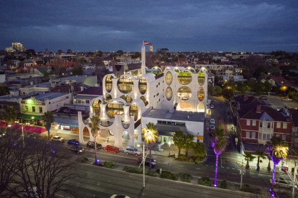 The architects took their colour palette from the colours of the rainbow, the colours used for this community.