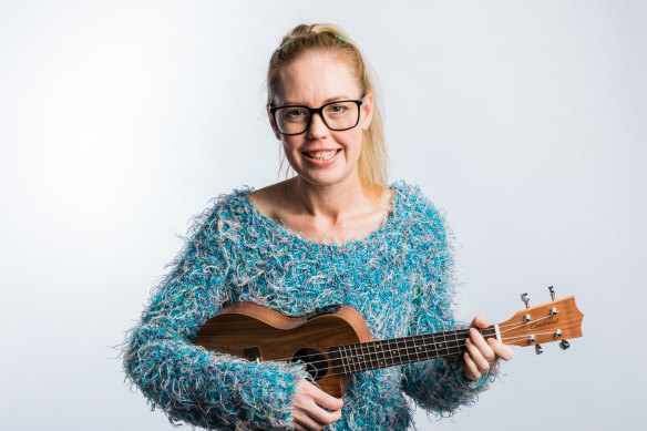 Stephanie Broadbridge combines ukulele-based songs and bracingly honest stand-up.