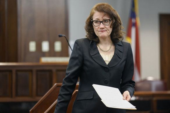 Prosecutor Linda Dunikowski protested that only one of the 12 jurors was black. 