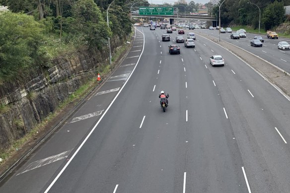 Bike paths along and around the Warringah Freeway will be cut by a billion-dollar upgrade.