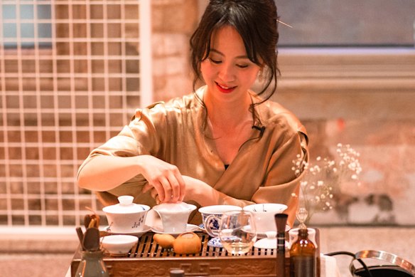Tea pouring ceremony at Altitude Tea, Waterloo.