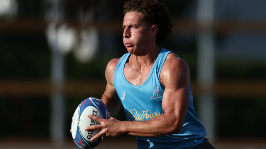 SAINT-ETIENNE, FRANCE - SEPTEMBER 02: Mark Nawaqanitawase runs the ballduring a Wallabies training session ahead of the Rugby World Cup France 2023, at Stade Roger Baudras on September 02, 2023 in Saint-Etienne, France. (Photo by Chris Hyde/Getty Images)