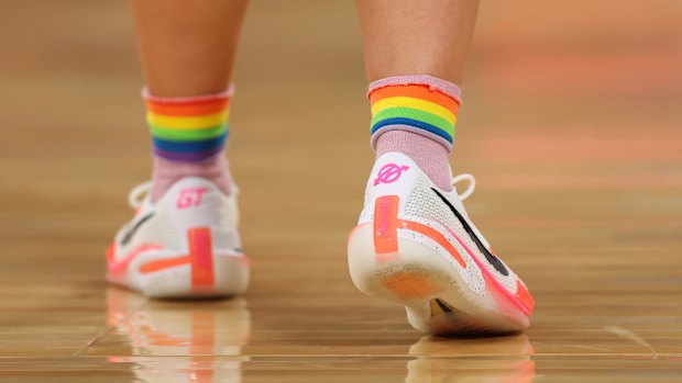 Local league, Netball Victoria at loggerheads over transgender stoush