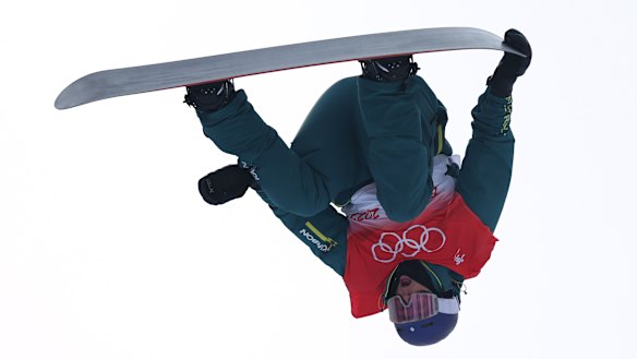 Scott James soars at the Winter Olympics.