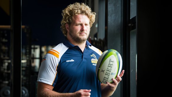 James Slipper has moved into a Kingston Foreshore apartment.