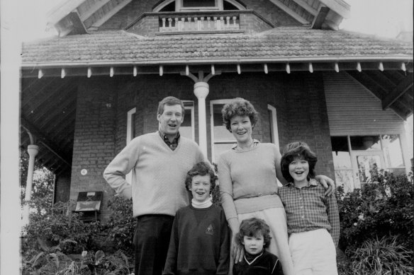 Jillian Skinner in 1983, when she won preselection for the North Shore, outside the family home with her husband Chris, and their children Simon, Robbie and Amy.