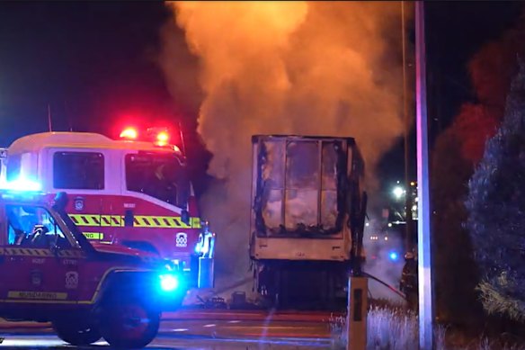 The truck fire in Mundaring. 