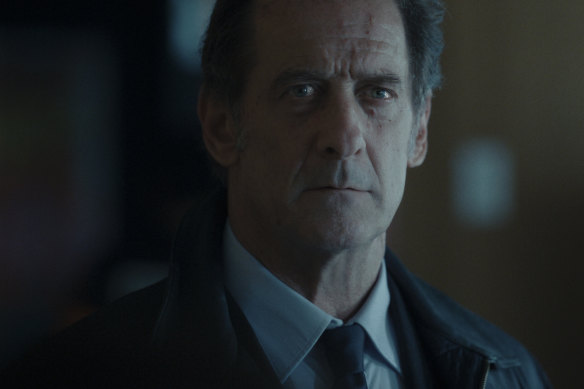Vincent Lindon as customs officer Simon Weynachter in Of Money and Blood.