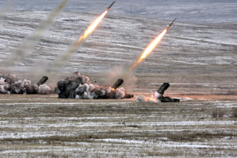 Russian TOS-1 rocket launchers are able to launch up to 30 rockets armed with vacuum bombs or thermobaric warheads.