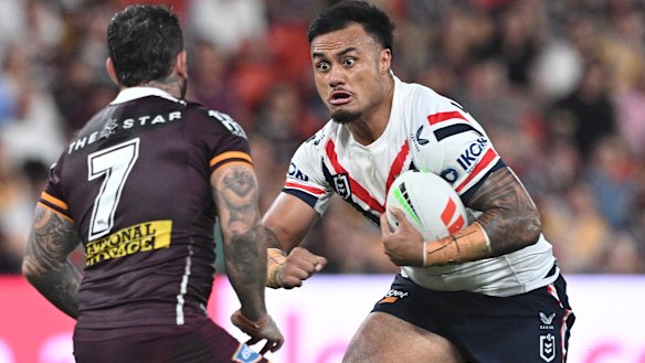 Roosters prop Spencer Leniu.