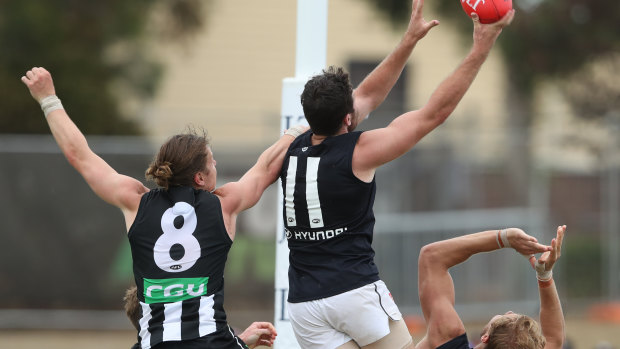 The Blues and Pies jumpers looked similar form the back.