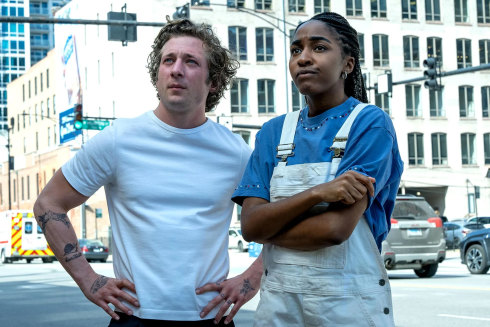 Jeremy Allen White as Carmy Berzatto and Ayo Edibiri as Syd Adamu in The Bear.