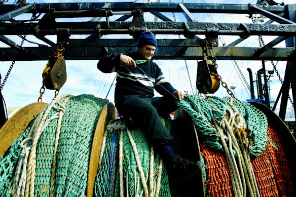 Paul Bagnato em seu barco Antonia.