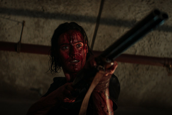 Lily Sullivan plays Beth in Evil Dead Rise.