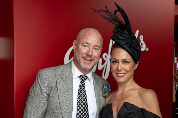 Ex-PwC chief and Carlton chair Luke Sayers sued by wife for defamation over  lewd photo