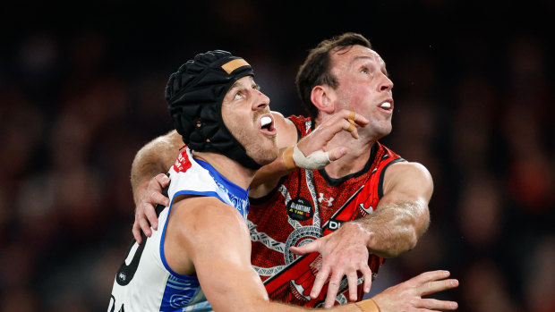 AFL 2024 round 10 LIVE updates: Bombers and Roos locked in tight early clash at Marvel