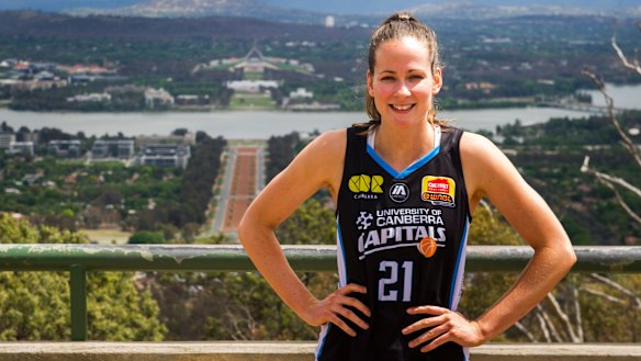 Canberra Capitals player Keely Froling is set to play for the Nationals.