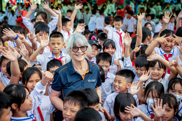 Gabi Hollows with the children of Cam Phuc Primary School.