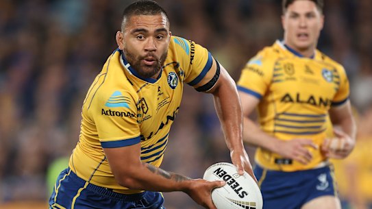 Isaiah Papali’i in action for the Eels.