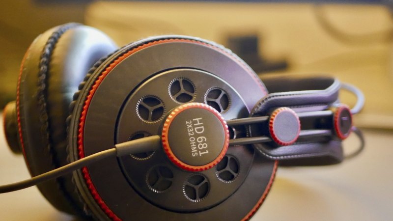 Best bluetooth headphones under $50 reddit hot sale