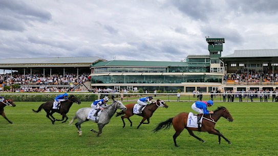 Lost And Running eases to the post ahead of Wandabaa and Top Ranked.