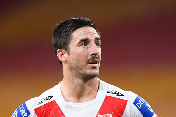 Ben Hunt played 27 minutes with a broken arm.