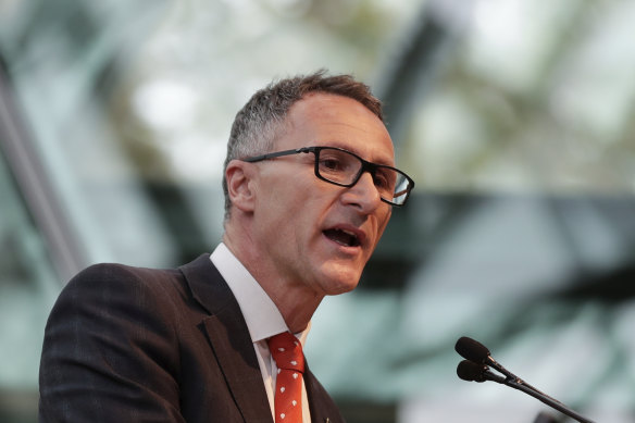 Greens leader Richard Di Natale, a former GP, wants the government to make more masks available.