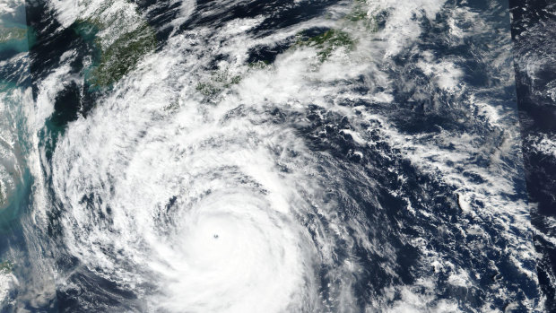 One dead, one missing after typhoon slams southwestern Japan